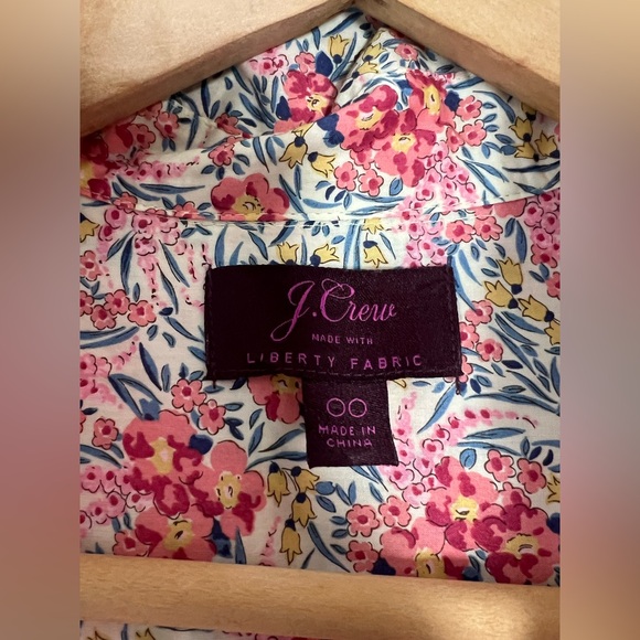 J Crew x Liberty London Fabric Popover Shirt Swirling Petals Floral Pink Size 00 - Picture 4 of 9